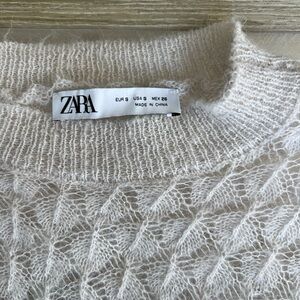 Zara Women's Cream Knit Sweater